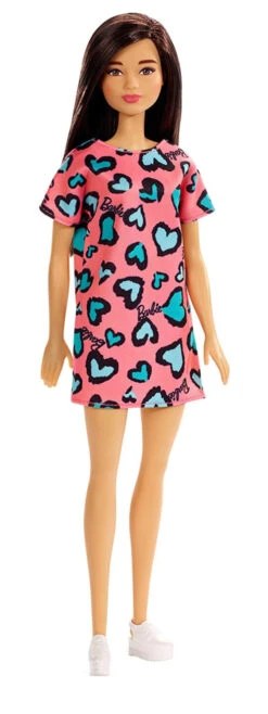 Barbie Chic Poupée Aux Cheveux Bruns Avec Robe Rose à Motifs Cœurs