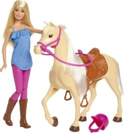 MATTEL Barbie En Tenue D'équitation Avec Son Cheval