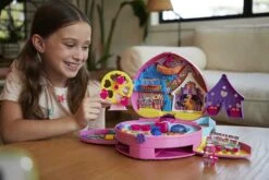 Polly Pocket Coffret Sac à Dos Fête Foraine Avec Mini-figurines Animées -Monde Jouet Pas Cher Magasin coffret sac a dos fete foraine avec mini figurines animees ref TG2410 8