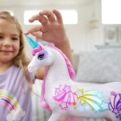 Barbie Licorne Arc-en-ciel Avec Sons Et Lumières Dreamtopia -Monde Jouet Pas Cher Magasin licrone arc en ciel avec sons et lumieres ref KT9952 5