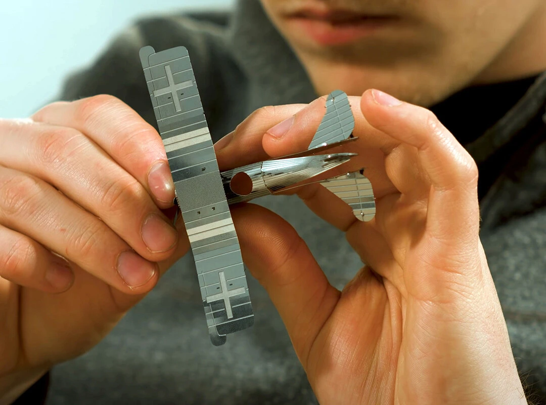 Maquette 3D En Métal : Avion - 17 Pièces 4 Maquette 3D En Métal : Avion - 17 Pièces – Image 4