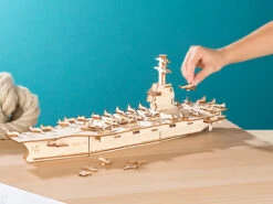 Maquettes 3D En Bois : Porte-avions - 117 Pièces -Monde Jouet Pas Cher Magasin maquettes 3d en bois porte avions 117 pieces ref NX3087 1